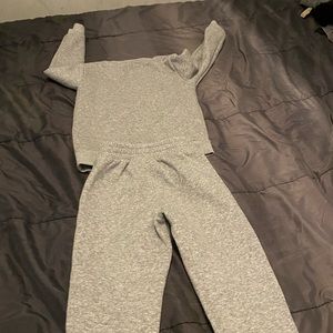 Boys 4t sweatshirt and pants